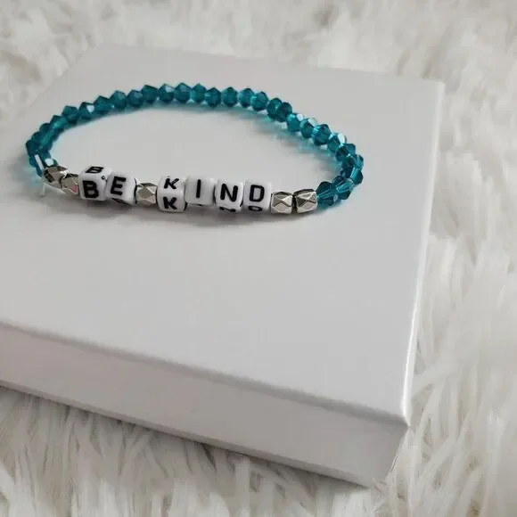 Be Kind Beaded Stretch Bracelet - Picture 10 of 14